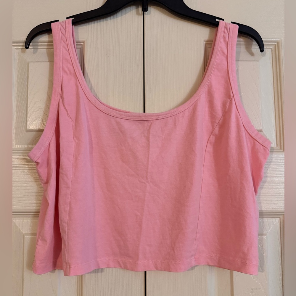 Universal Thread Pink Cropped Scoop Tank